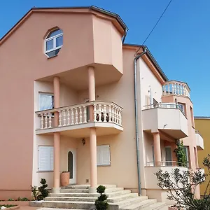 Suzana Apartman